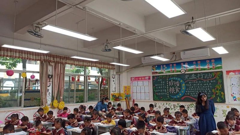 成都工业照明安装成本解析：一平米价格构成揭秘
